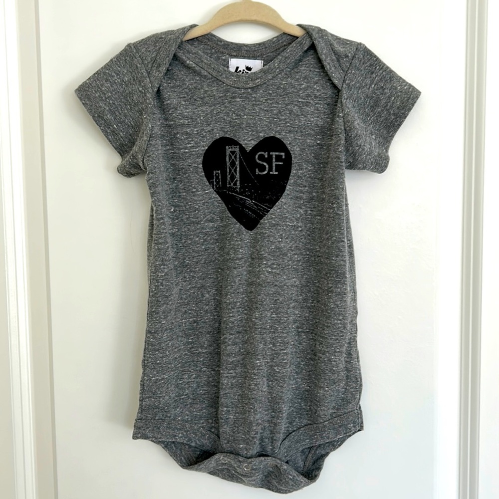 NWT Kira Kids Grey Heart San Francisco (SF) Onesie 12-18m